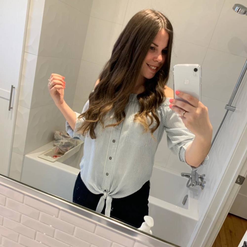 Meet your Posher, Alexis